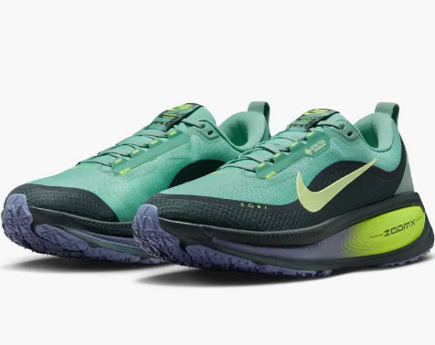 Women's Green Vomero 18 Running Shoes 083